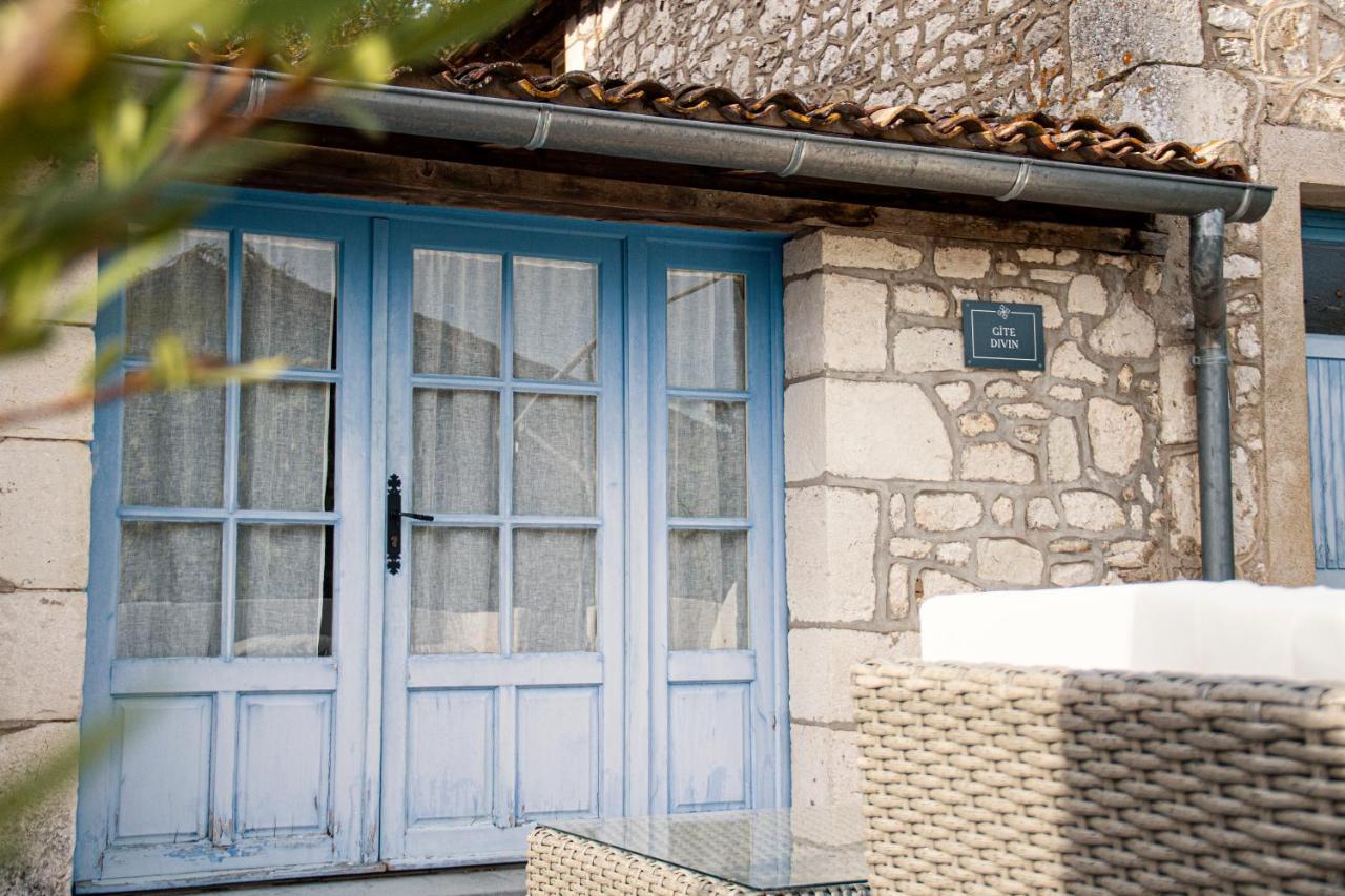Thénac Gites Du Chateau De Panisseau מראה חיצוני תמונה